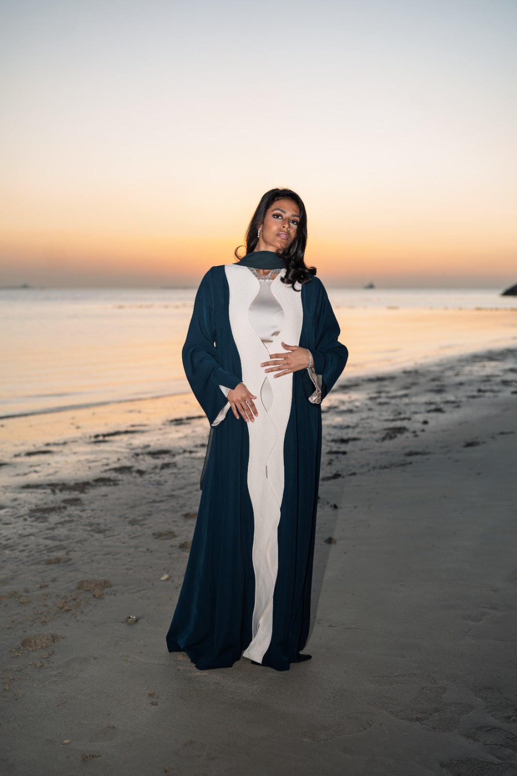 Mawj Abaya - عباية موج